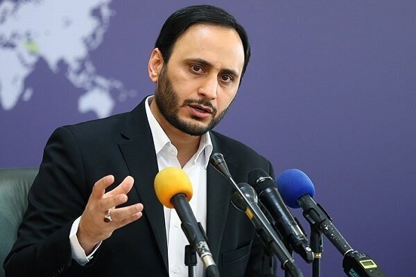 بهادری مطرح کرد؛ مذاکرات برای واگذاری سرخابی‌ها به دو بانک غیردولتی